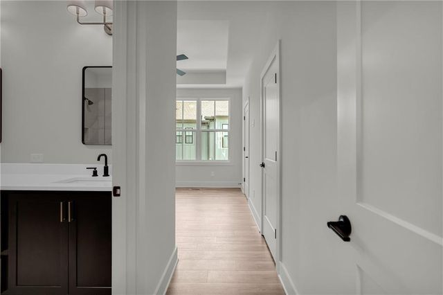 152 Chestnut Circle, Atlanta, GA 30342