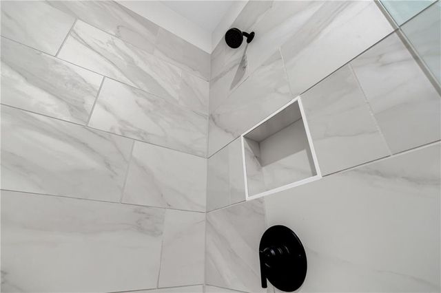 152 Chestnut Circle, Atlanta, GA 30342