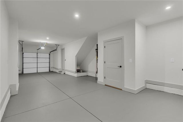 152 Chestnut Circle, Atlanta, GA 30342