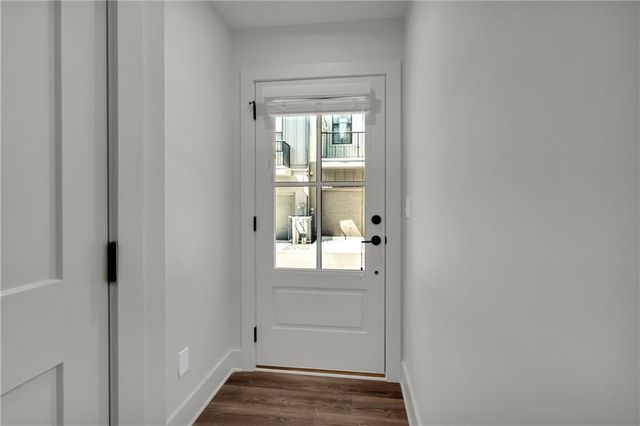 152 Chestnut Circle, Atlanta, GA 30342