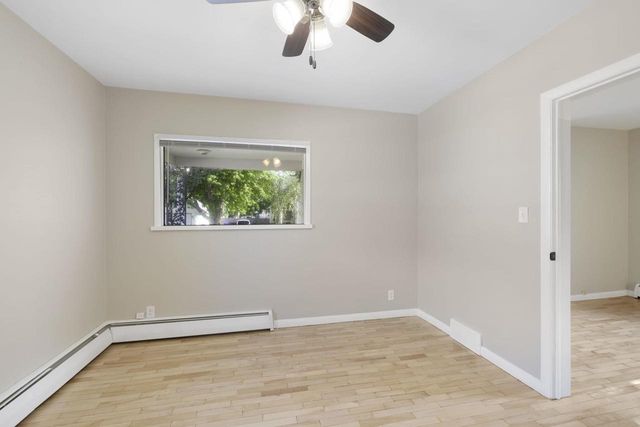 215 E SPRING STREET, Appleton, WI 54911