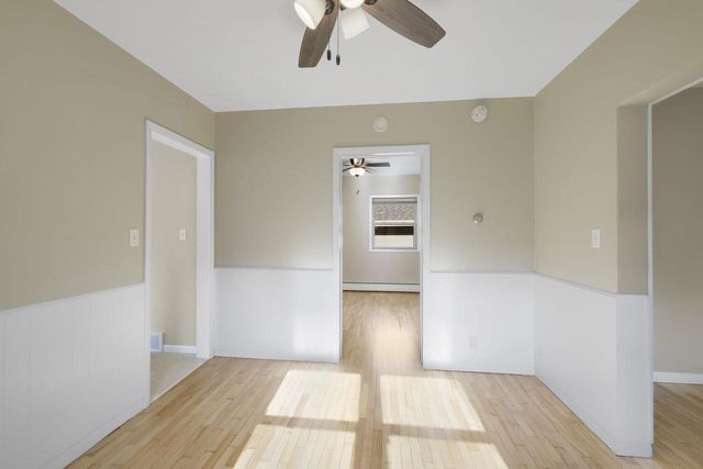 215 E SPRING STREET, Appleton, WI 54911
