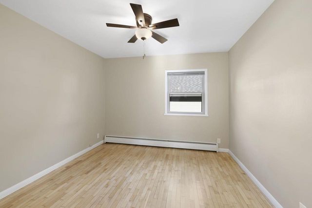215 E SPRING STREET, Appleton, WI 54911