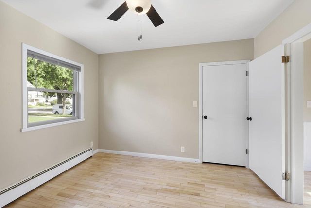215 E SPRING STREET, Appleton, WI 54911