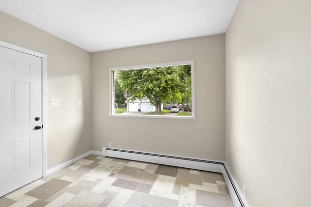 215 E SPRING STREET, Appleton, WI 54911