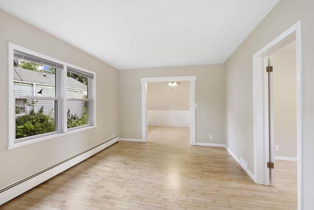 215 E SPRING STREET, Appleton, WI 54911