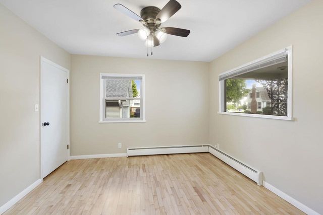 215 E SPRING STREET, Appleton, WI 54911