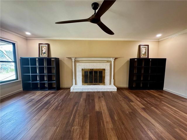 1709 Rangewood SW Drive, Lilburn, GA 30047