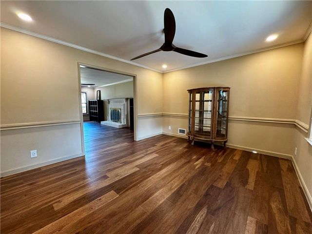1709 Rangewood SW Drive, Lilburn, GA 30047
