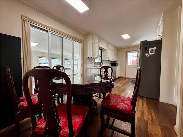 1709 Rangewood SW Drive, Lilburn, GA 30047