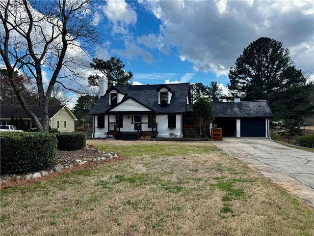 1709 Rangewood SW Drive, Lilburn, GA 30047