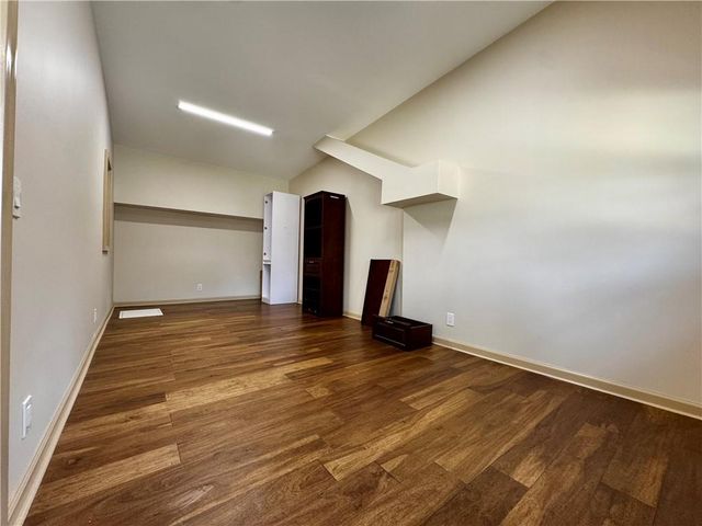 1709 Rangewood SW Drive, Lilburn, GA 30047