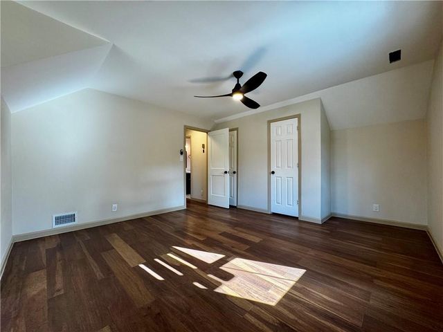 1709 Rangewood SW Drive, Lilburn, GA 30047