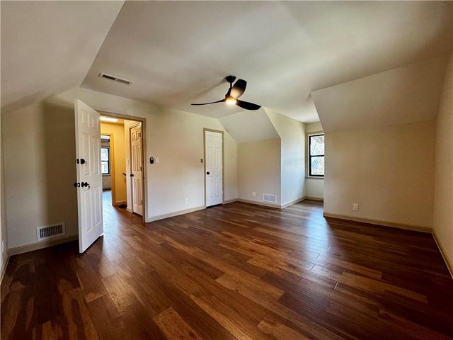 1709 Rangewood SW Drive, Lilburn, GA 30047
