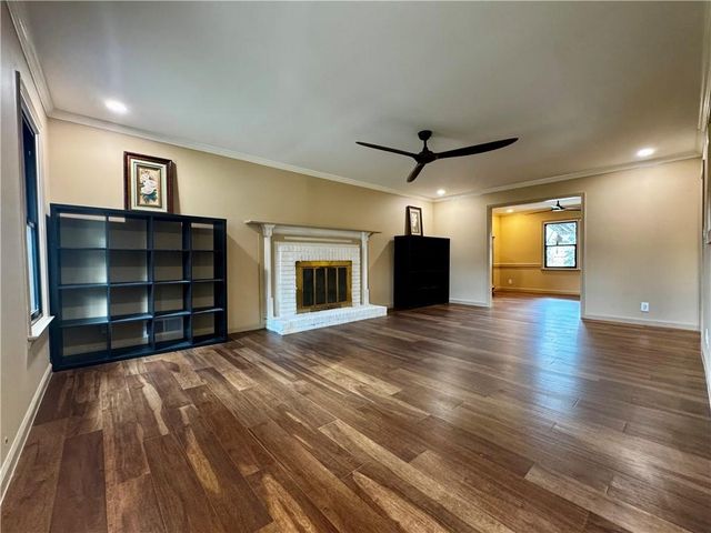 1709 Rangewood SW Drive, Lilburn, GA 30047