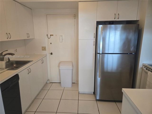 3505 S Ocean Dr 804, Hollywood, FL 33019