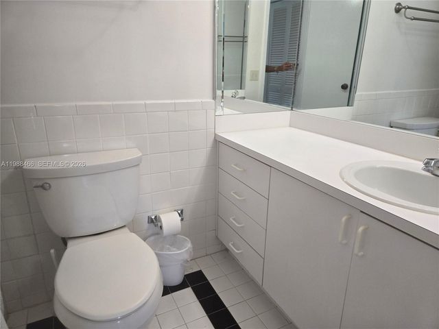 3505 S Ocean Dr 804, Hollywood, FL 33019