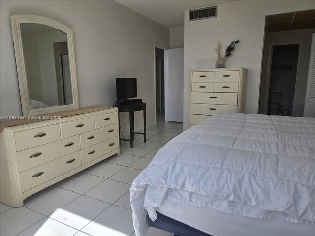 3505 S Ocean Dr 804, Hollywood, FL 33019