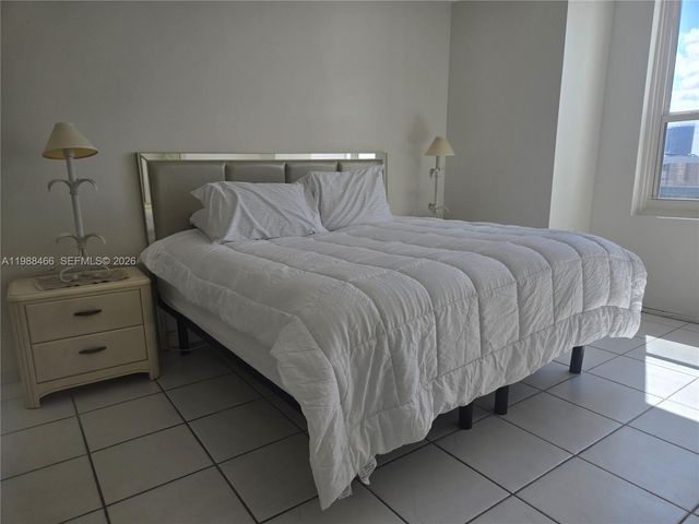 3505 S Ocean Dr 804, Hollywood, FL 33019