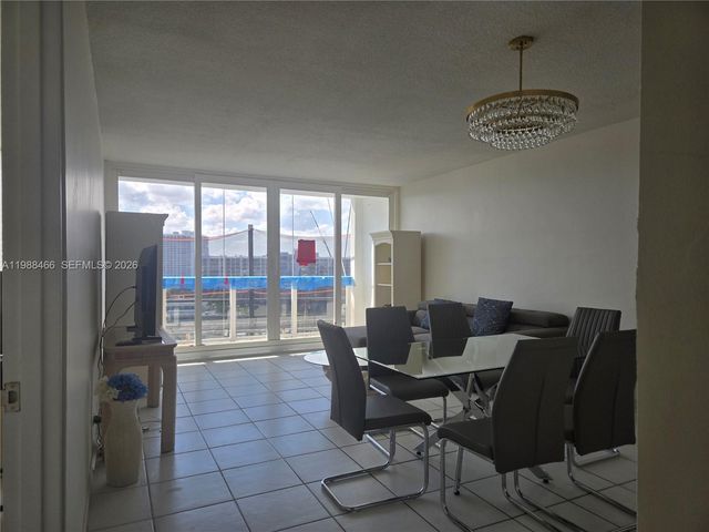 3505 S Ocean Dr 804, Hollywood, FL 33019