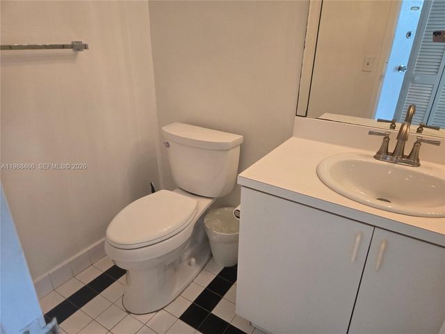 3505 S Ocean Dr 804, Hollywood, FL 33019