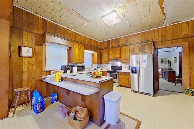 241 Strickland Avenue, Blackshear, GA 31516