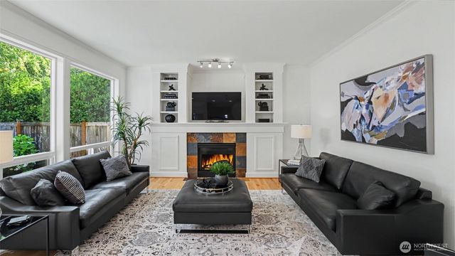 27106 SE 13th Street, Sammamish, WA 98075