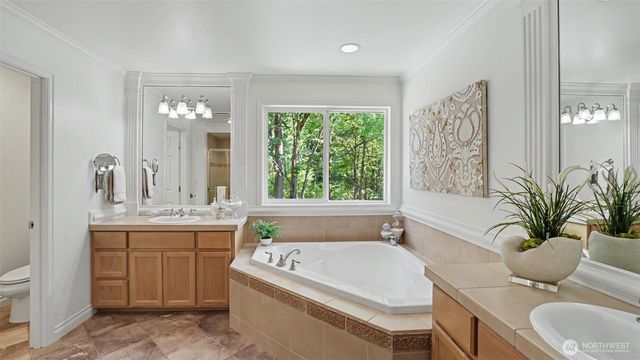 27106 SE 13th Street, Sammamish, WA 98075