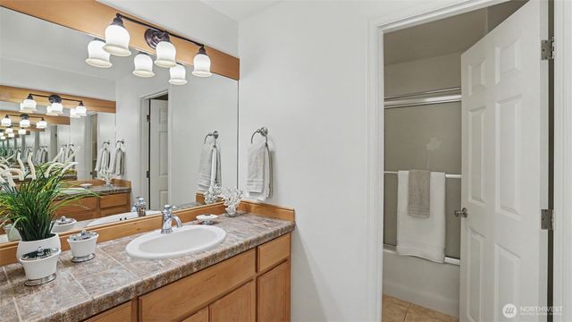 27106 SE 13th Street, Sammamish, WA 98075