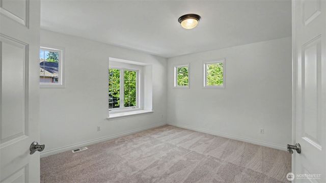 27106 SE 13th Street, Sammamish, WA 98075