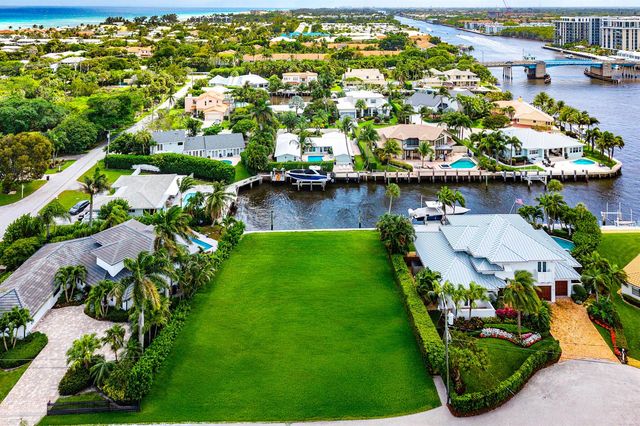 29 Hibiscus Way, Ocean Ridge, FL 33435