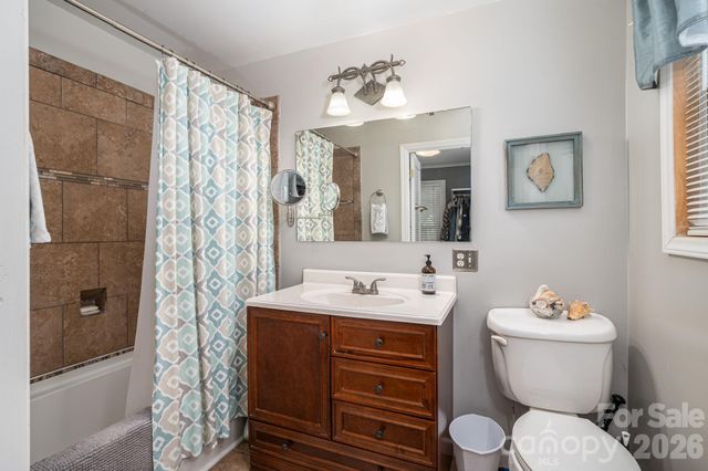 744 S Grove Street Extension, Lincolnton, NC 28092