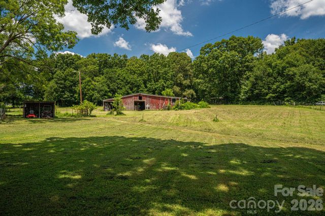 744 S Grove Street Extension, Lincolnton, NC 28092