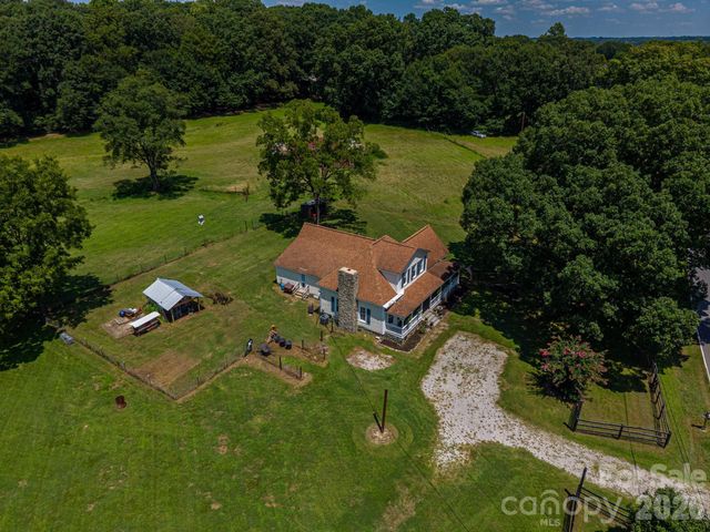 744 S Grove Street Extension, Lincolnton, NC 28092