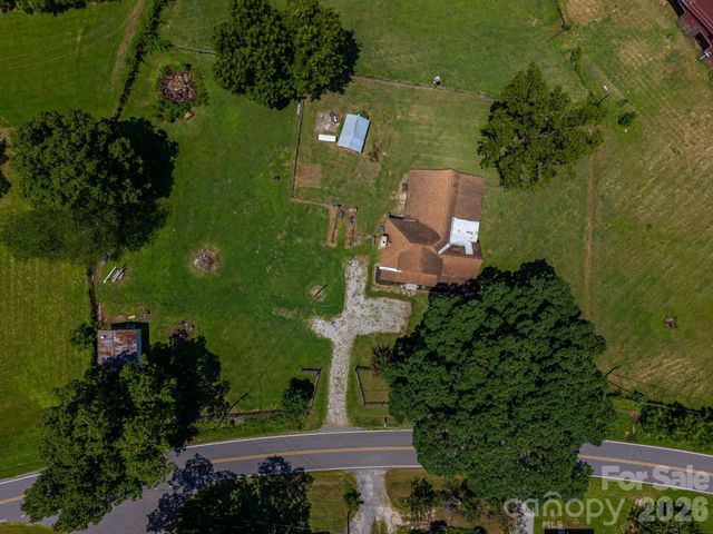 744 S Grove Street Extension, Lincolnton, NC 28092