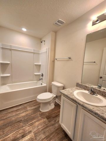 7457 Steeplechase Blvd, Pensacola, FL 32526