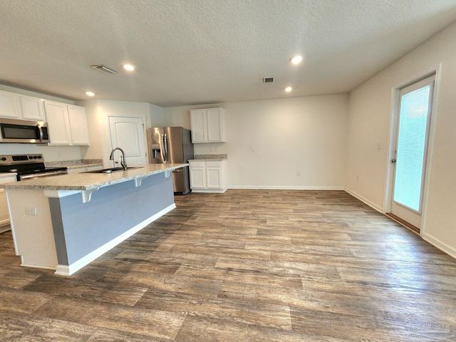 7457 Steeplechase Blvd, Pensacola, FL 32526