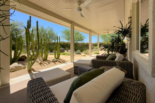 3742 Date Palm Trail, Palm Springs, CA 92262