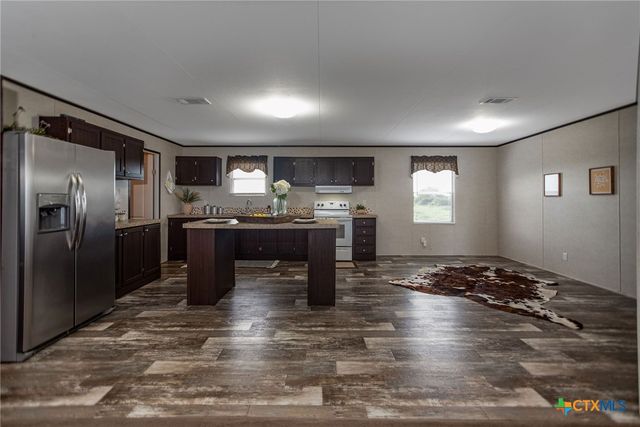 1849 Royal Road, Port Lavaca, TX 77979