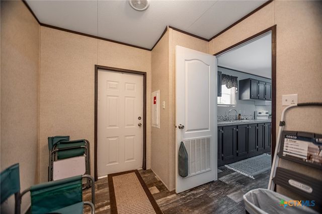 1849 Royal Road, Port Lavaca, TX 77979