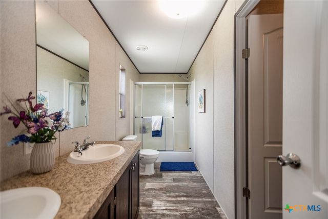 1849 Royal Road, Port Lavaca, TX 77979