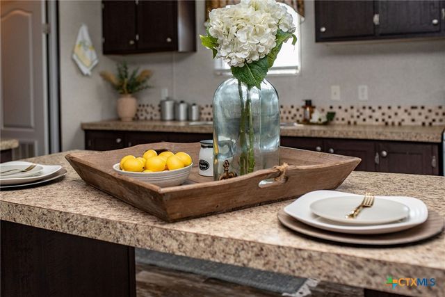 1849 Royal Road, Port Lavaca, TX 77979