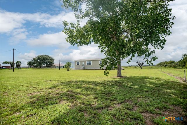 1849 Royal Road, Port Lavaca, TX 77979