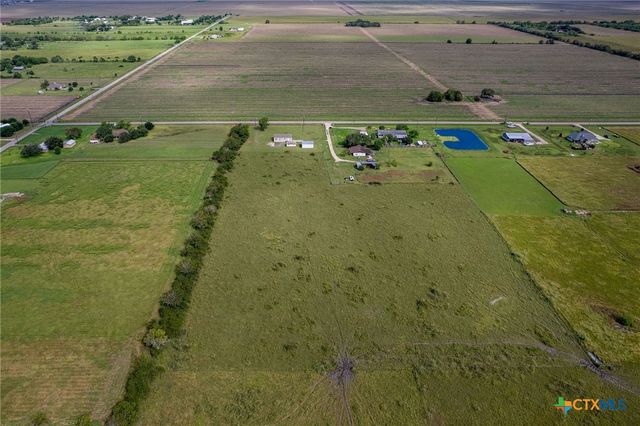 1849 Royal Road, Port Lavaca, TX 77979