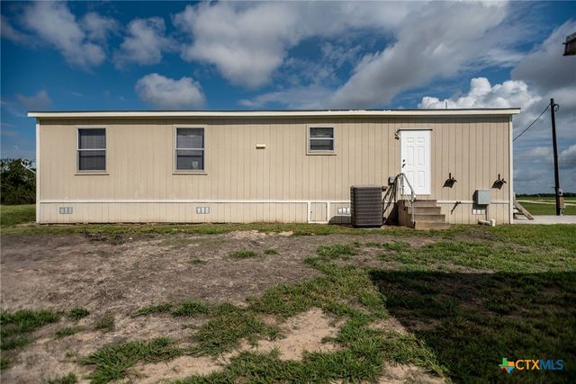 1849 Royal Road, Port Lavaca, TX 77979