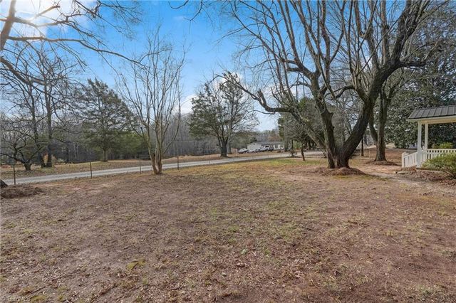 163 Bluejay Road, Reidsville, NC 27320