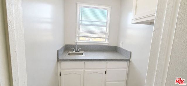1351 S Cochran Avenue 10, Los Angeles, CA 90019