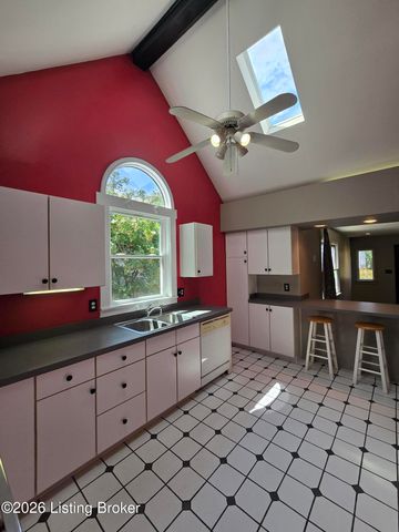 3932 Kennison Ave, Louisville, KY 40207