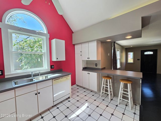 3932 Kennison Ave, Louisville, KY 40207