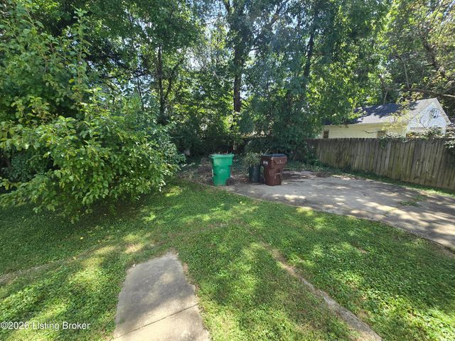 3932 Kennison Ave, Louisville, KY 40207